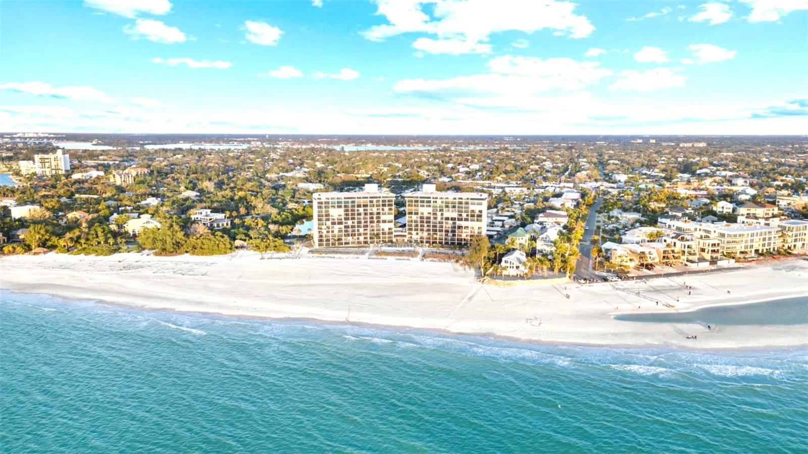 Image 37 of 38 For 237 Hourglass Way V6