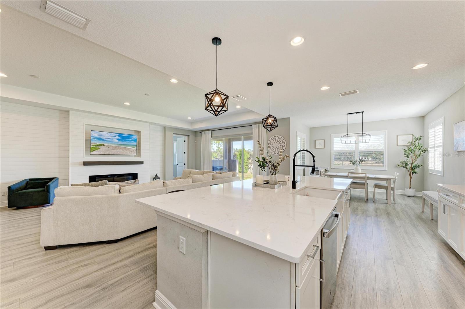 Image 27 of 57 For 923 Whimbrel Run