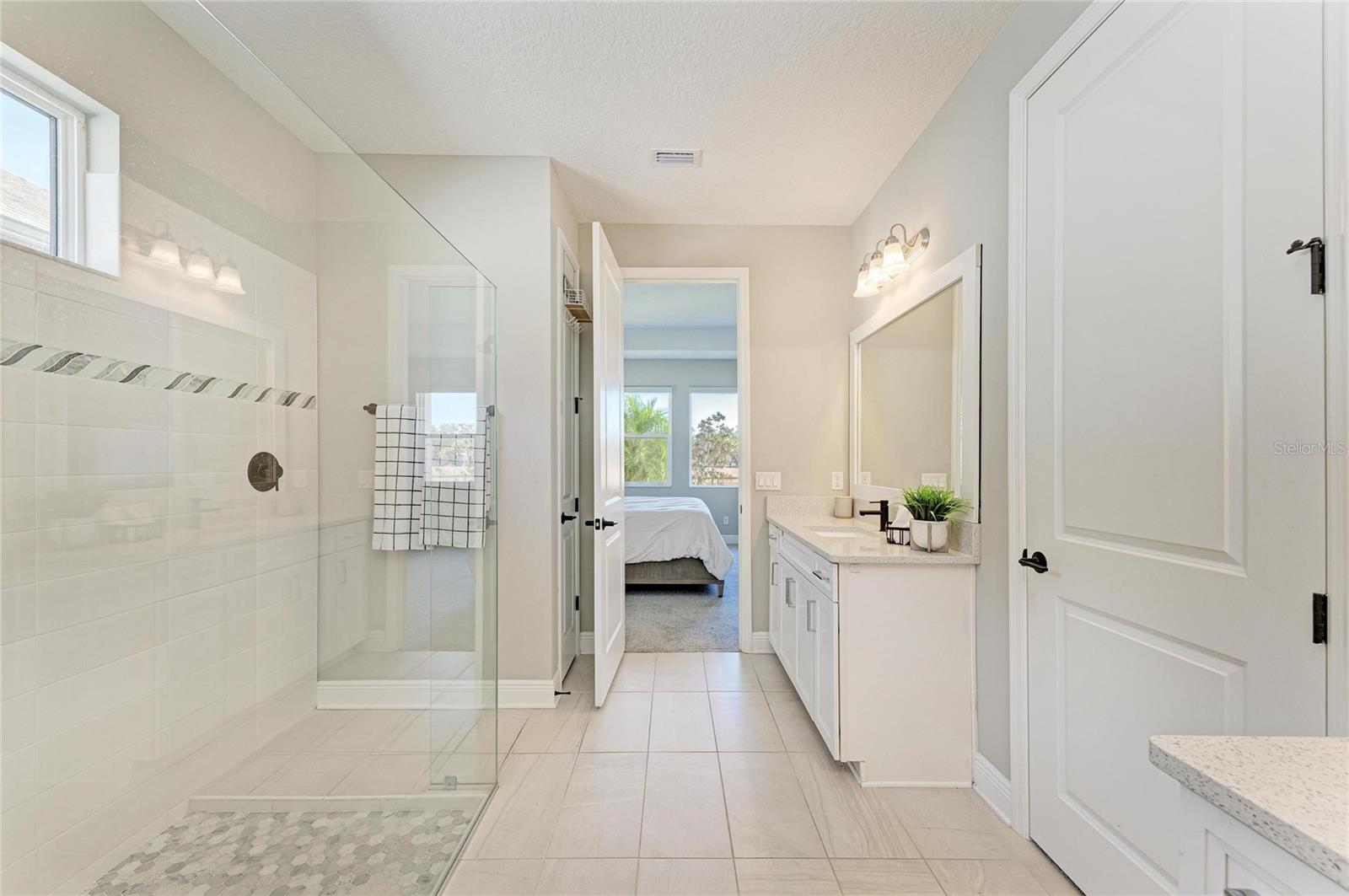 Image 39 of 57 For 923 Whimbrel Run