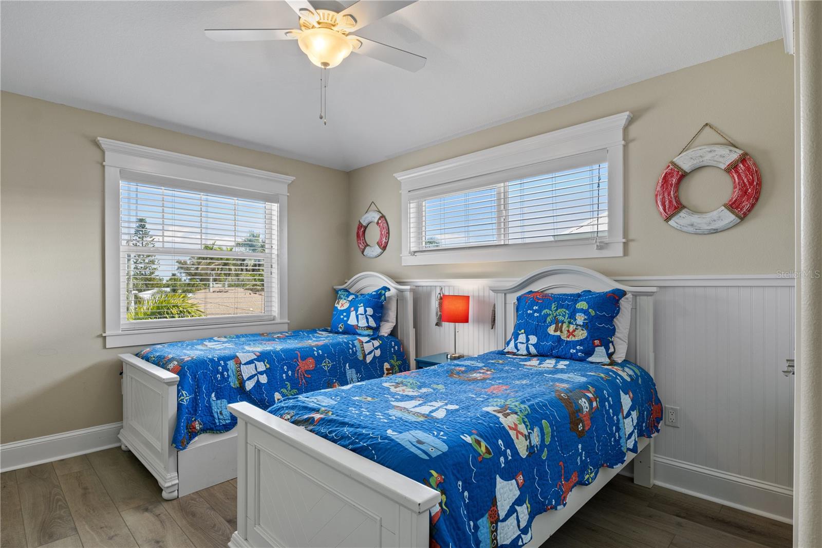 Image 19 of 58 For 6908 Holmes Boulevard