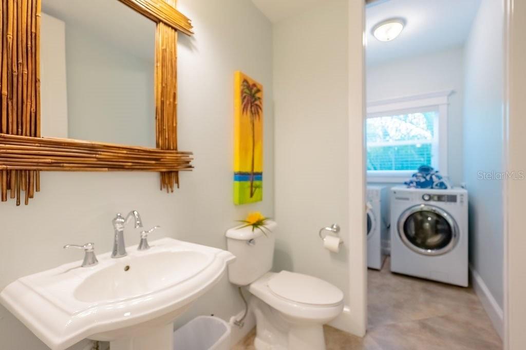 Image 36 of 58 For 6908 Holmes Boulevard