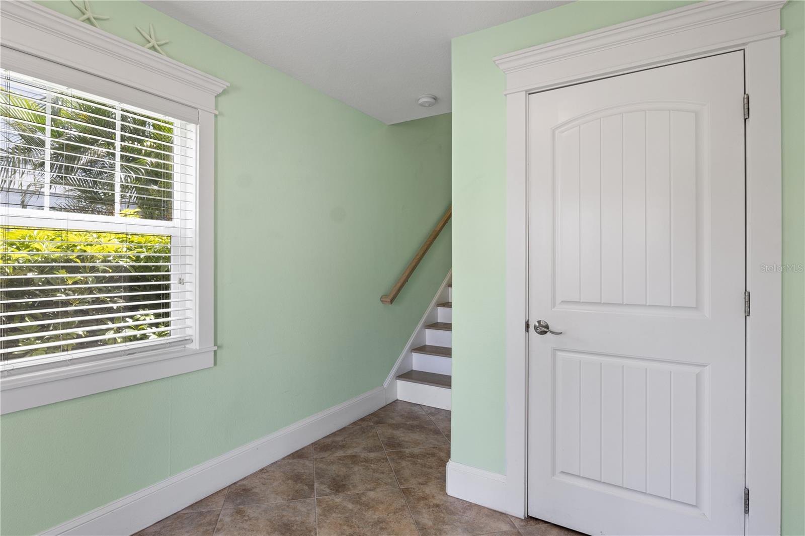 Image 44 of 58 For 6908 Holmes Boulevard