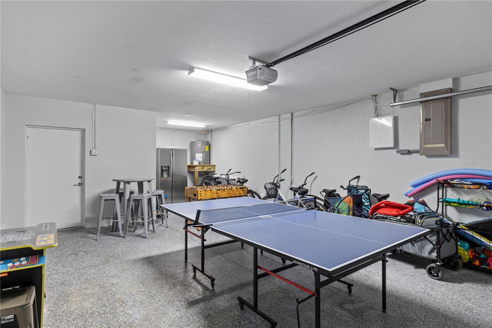 Image 45 of 58 For 6908 Holmes Boulevard