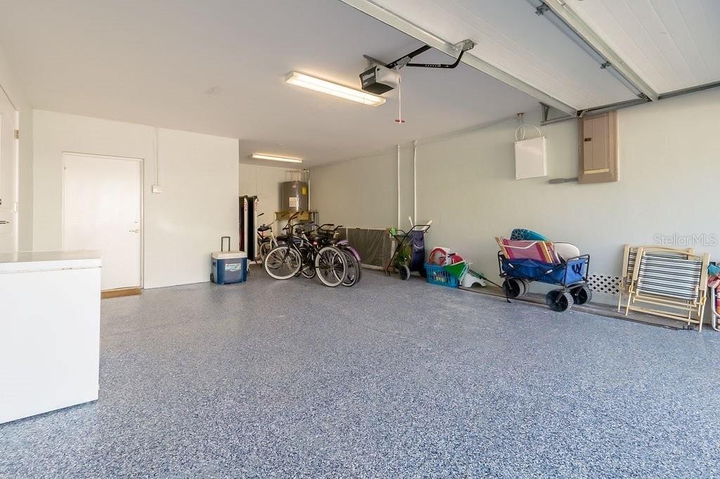 Image 46 of 58 For 6908 Holmes Boulevard