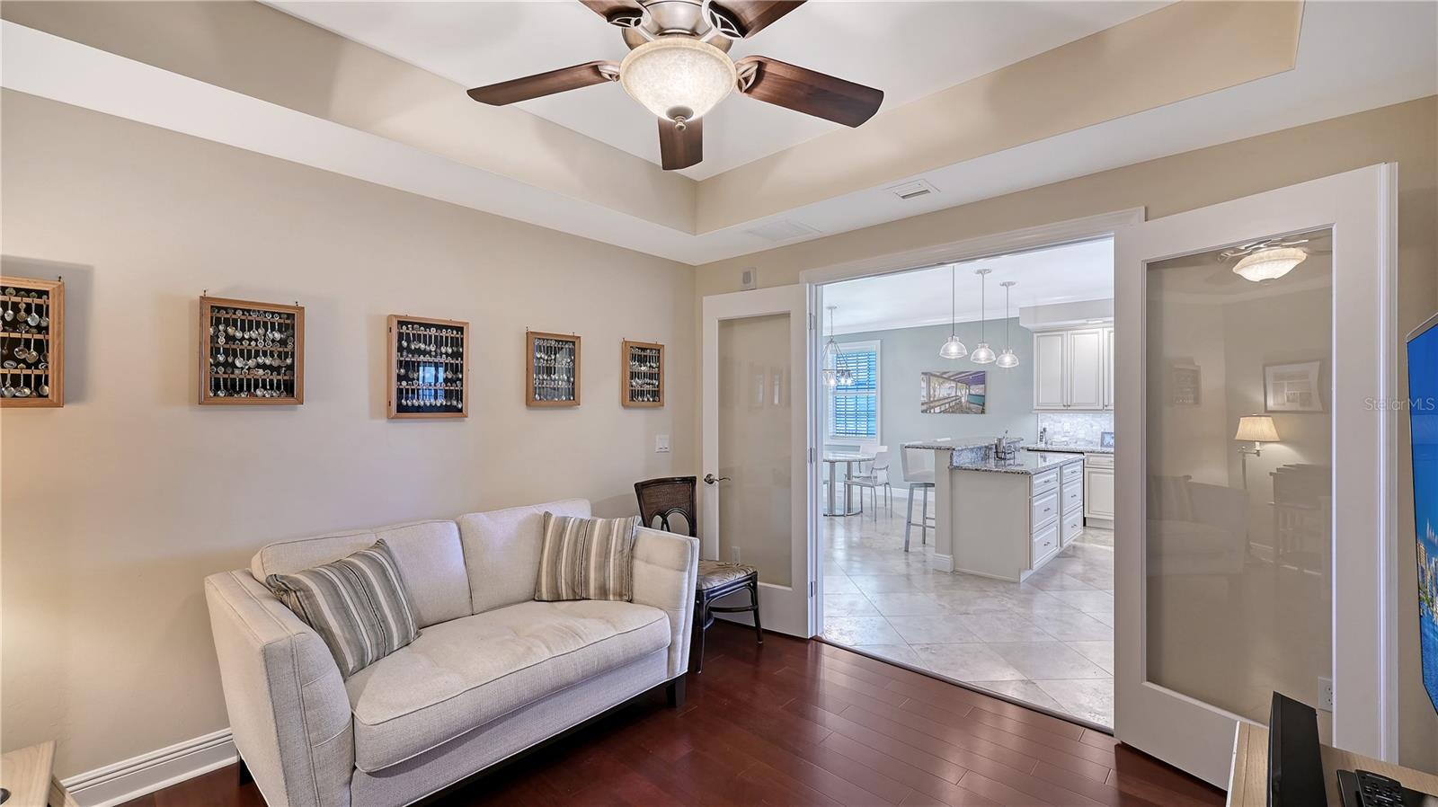 Image 17 of 50 For 260 Hidden Bay Drive 405