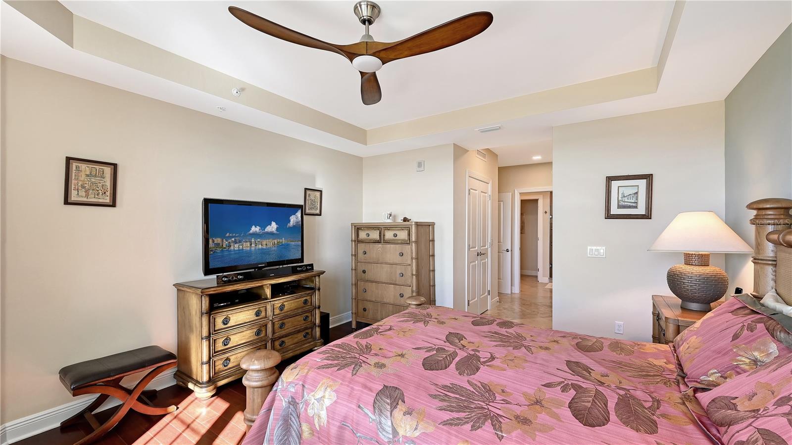 Image 21 of 50 For 260 Hidden Bay Drive 405