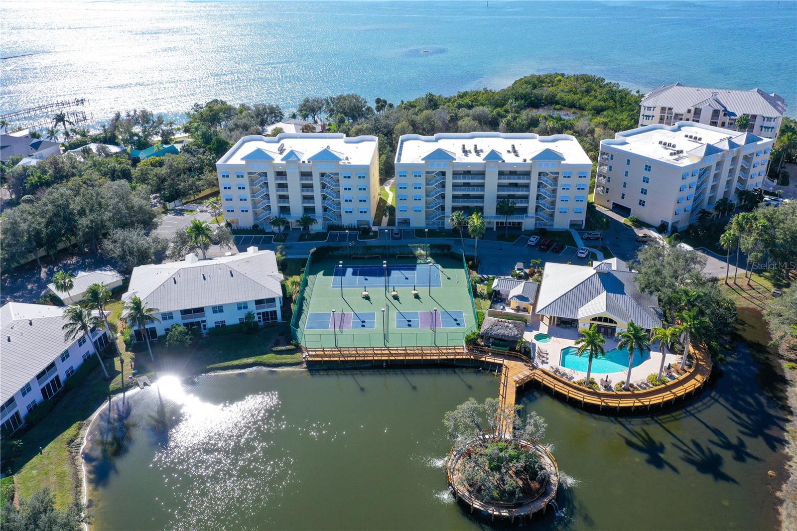 Image 30 of 50 For 260 Hidden Bay Drive 405