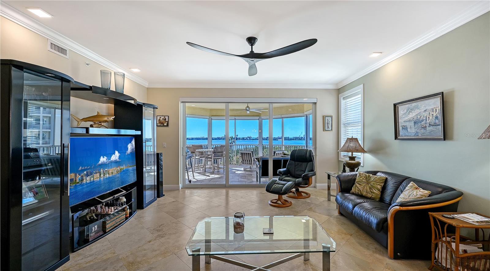 Image 6 of 50 For 260 Hidden Bay Drive 405