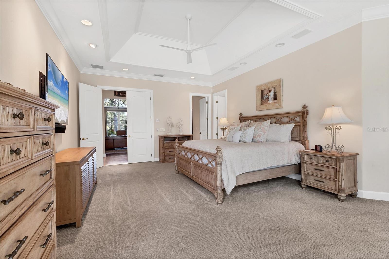 Image 11 of 46 For 896 Macewen Drive