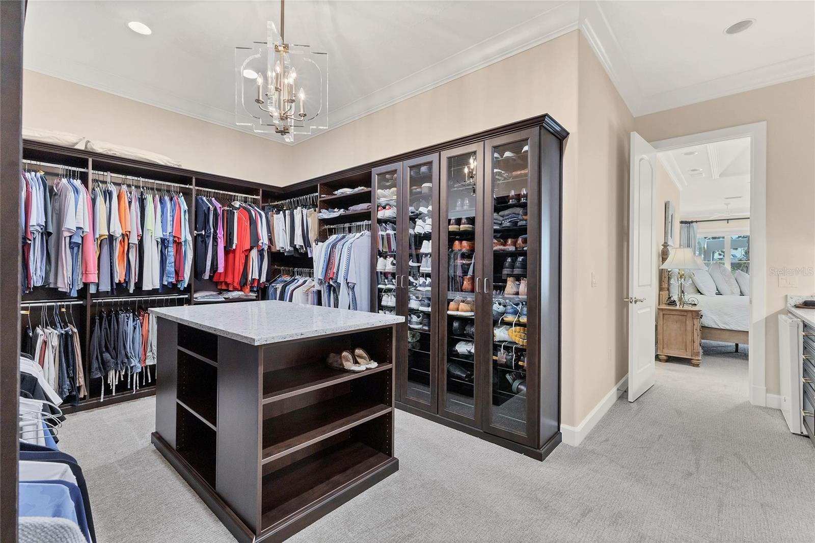 Image 13 of 46 For 896 Macewen Drive