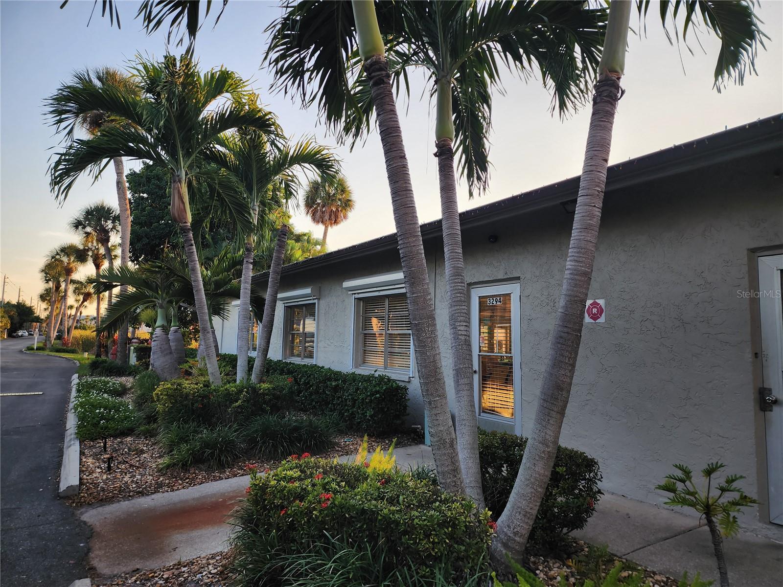 Image 16 of 18 For 3064 Lake Bayshore Drive 115