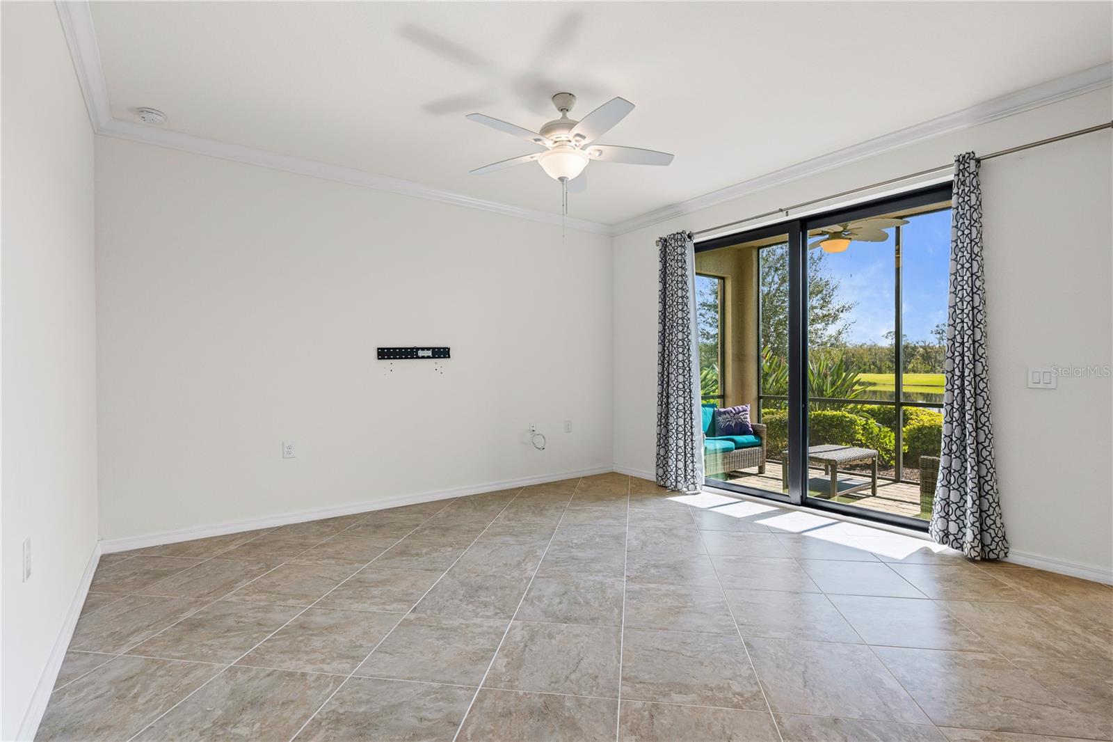 Image 10 of 78 For 17520 Gawthrop Drive 102