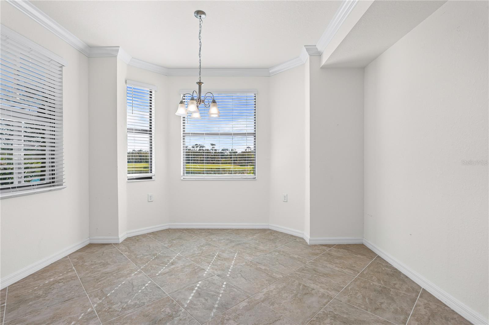 Image 17 of 78 For 17520 Gawthrop Drive 102