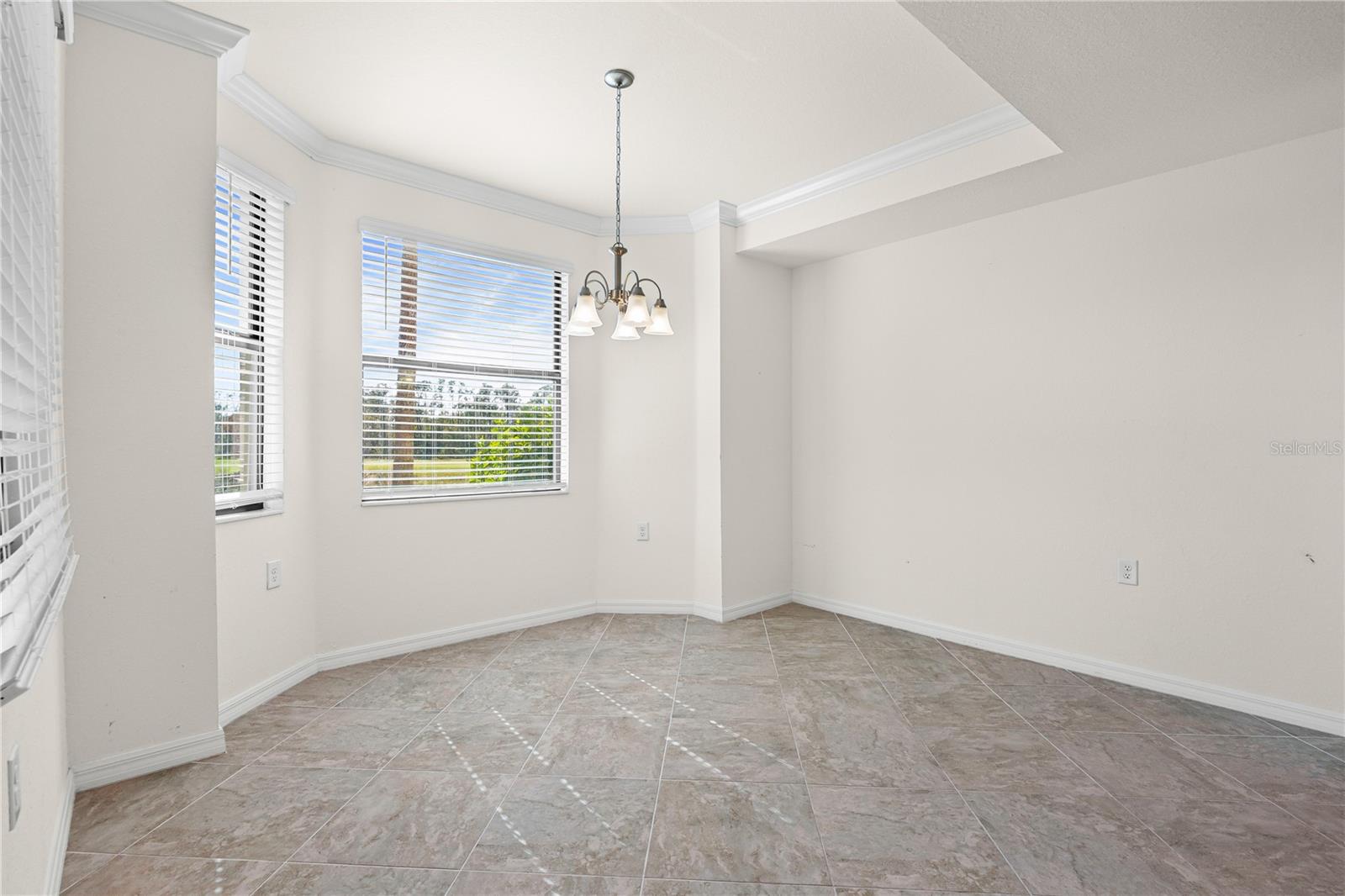 Image 18 of 78 For 17520 Gawthrop Drive 102