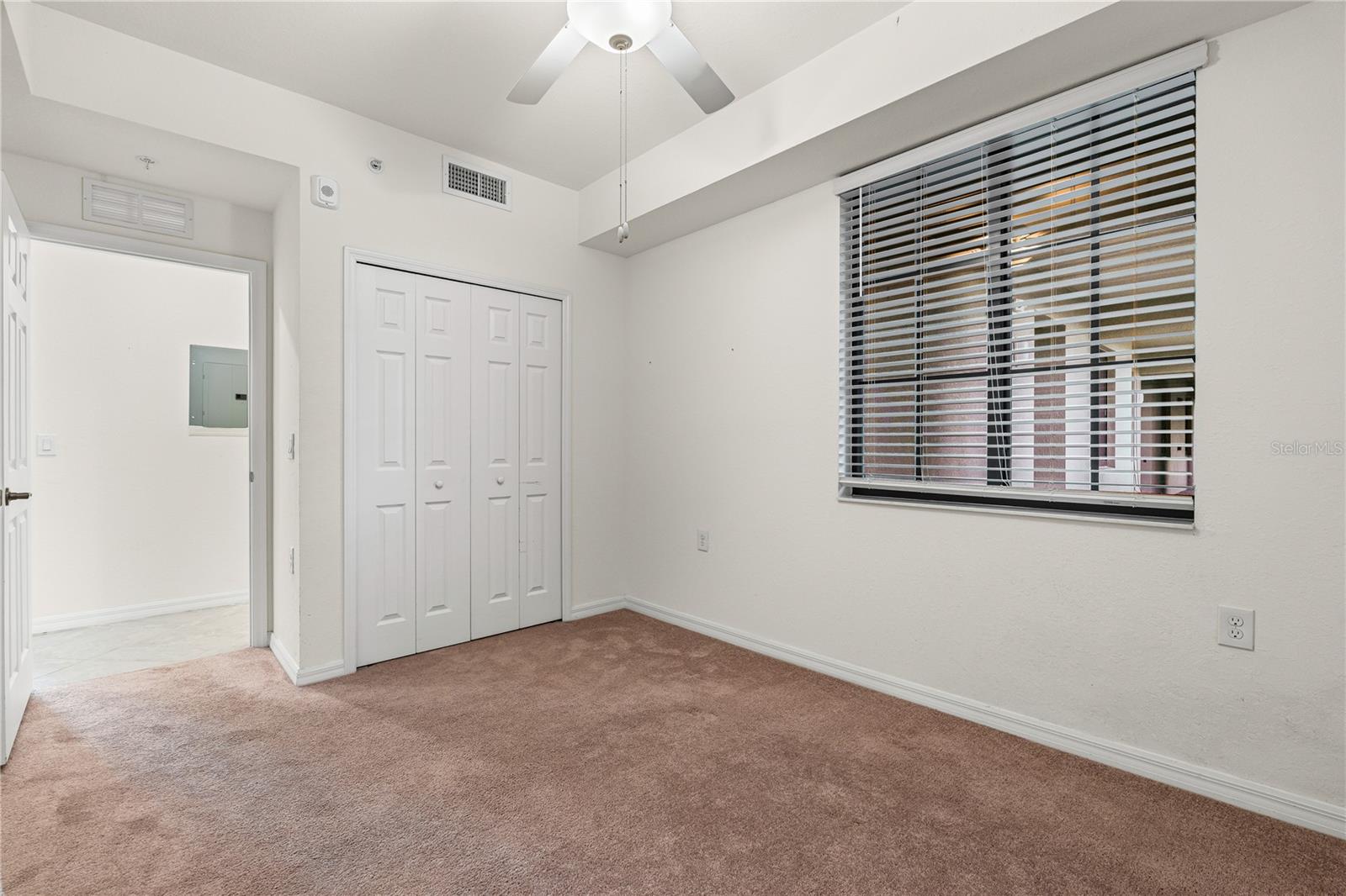 Image 26 of 78 For 17520 Gawthrop Drive 102