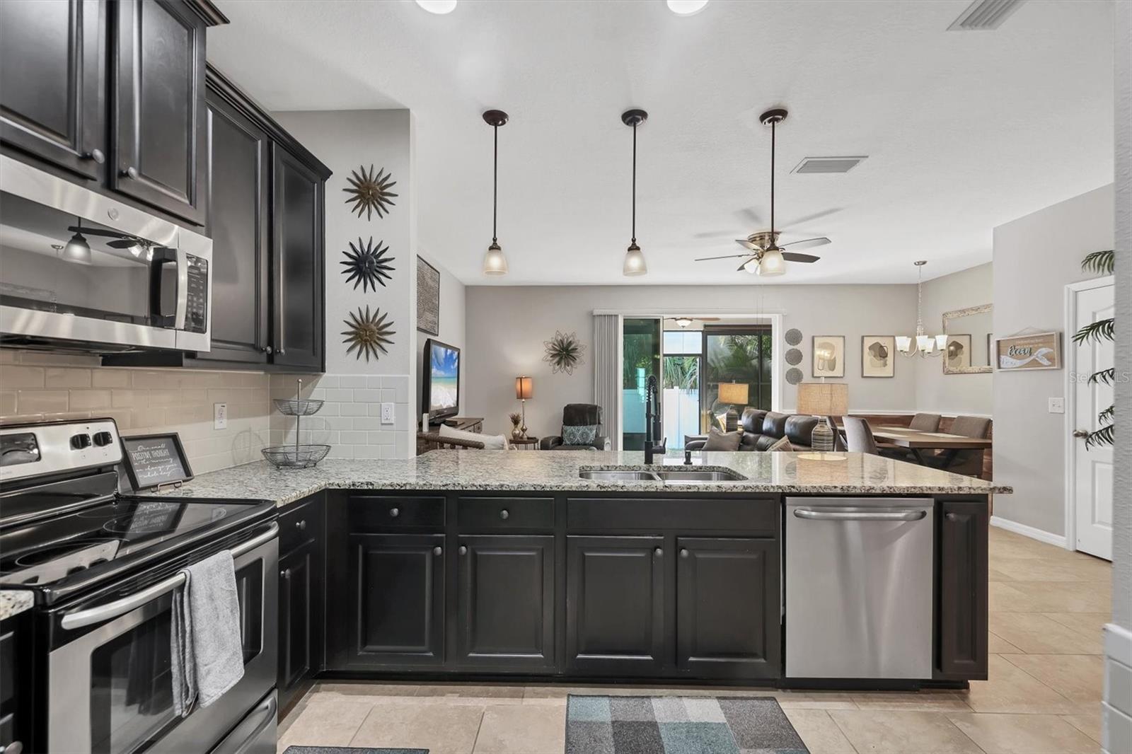 Image 16 of 38 For 6461 Baytown Drive