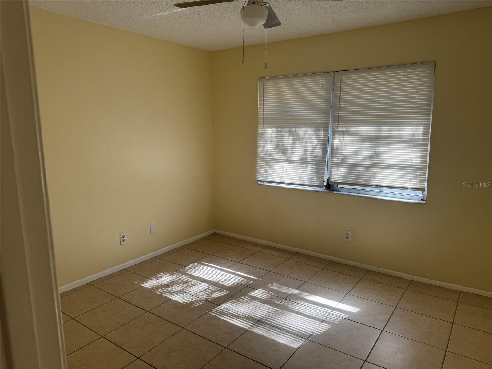 Image 12 of 19 For 215 Amherst Avenue