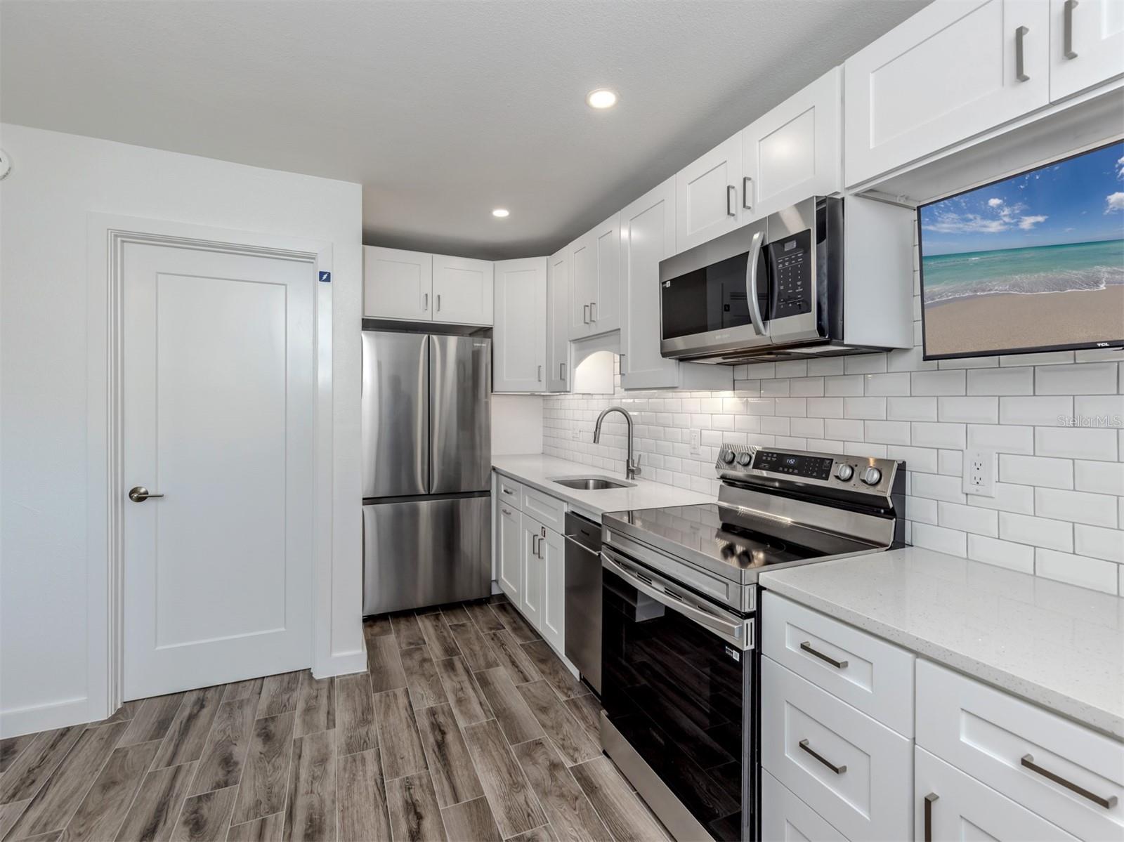 Image 13 of 79 For 73 Avenida Messina  6