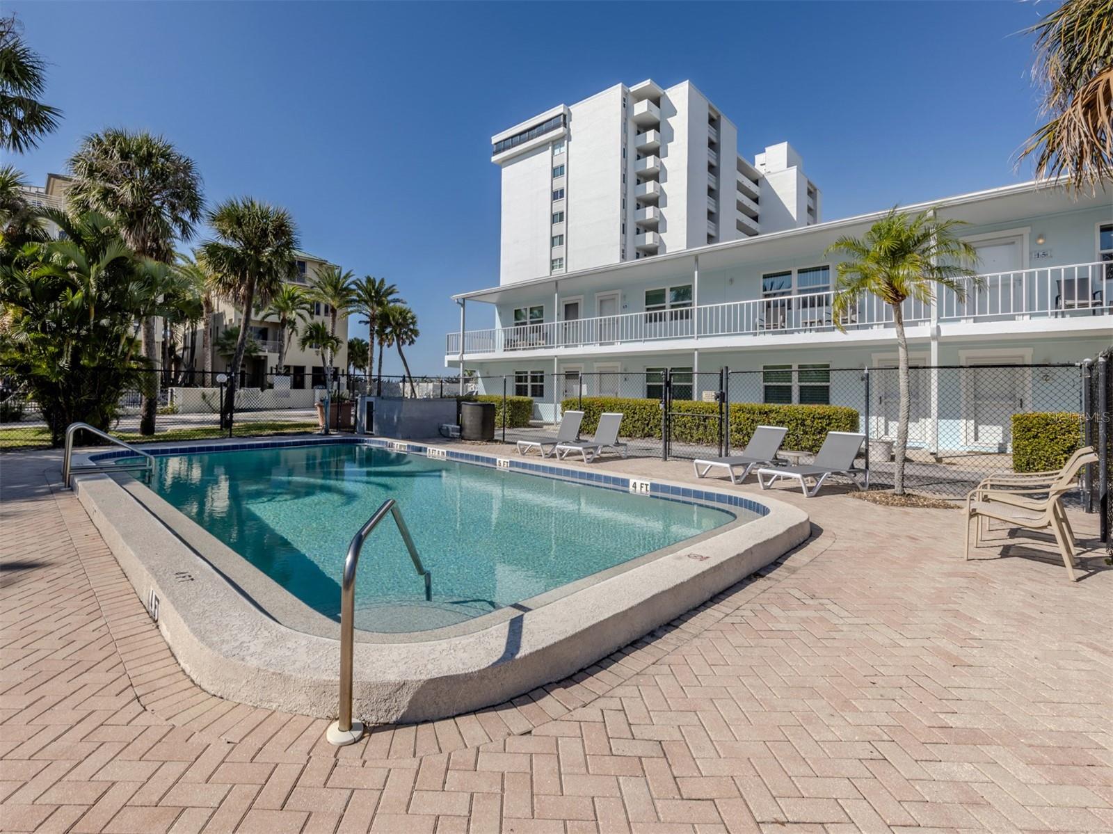 Image 26 of 79 For 73 Avenida Messina  6