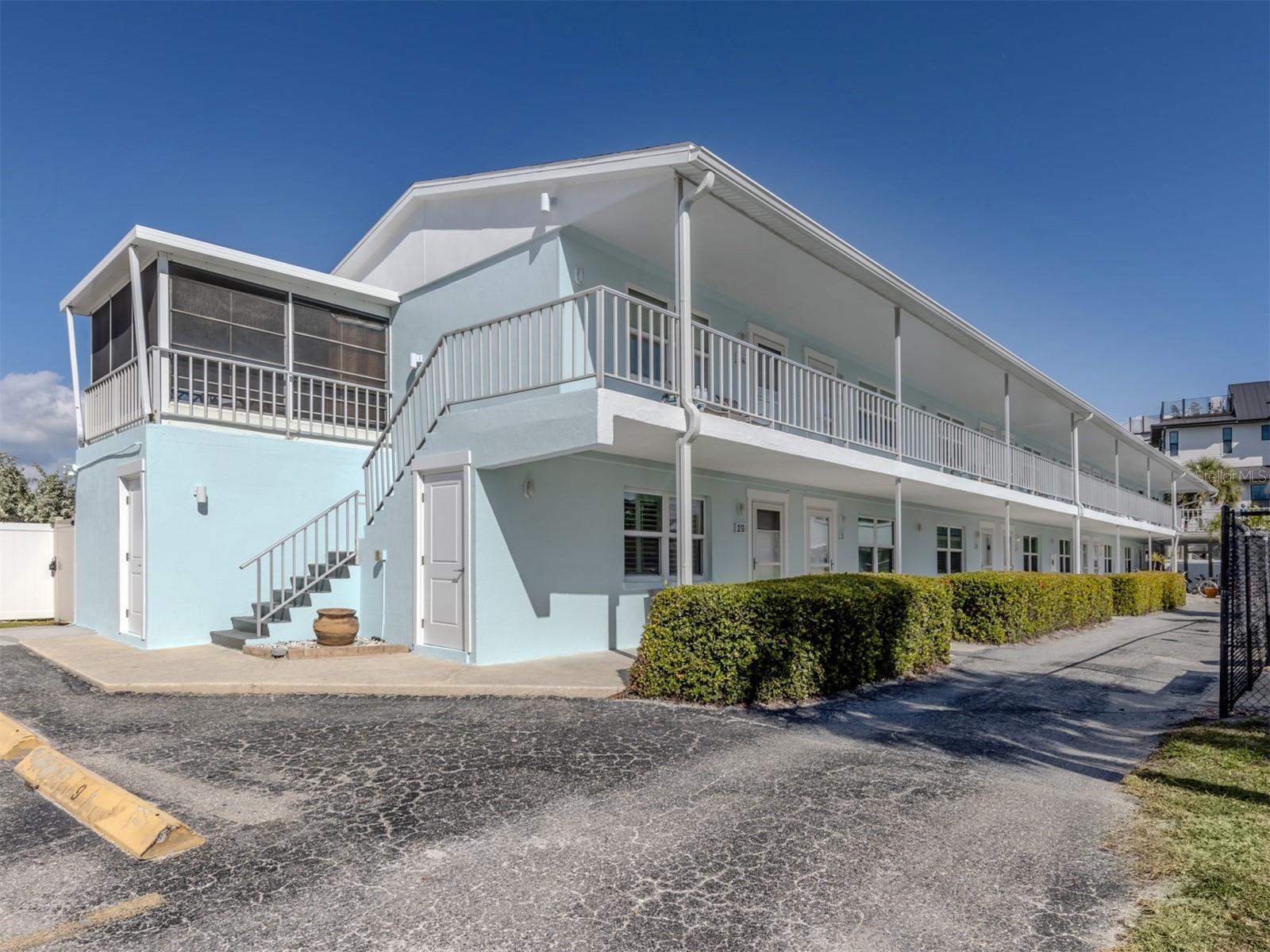 Image 31 of 79 For 73 Avenida Messina  6