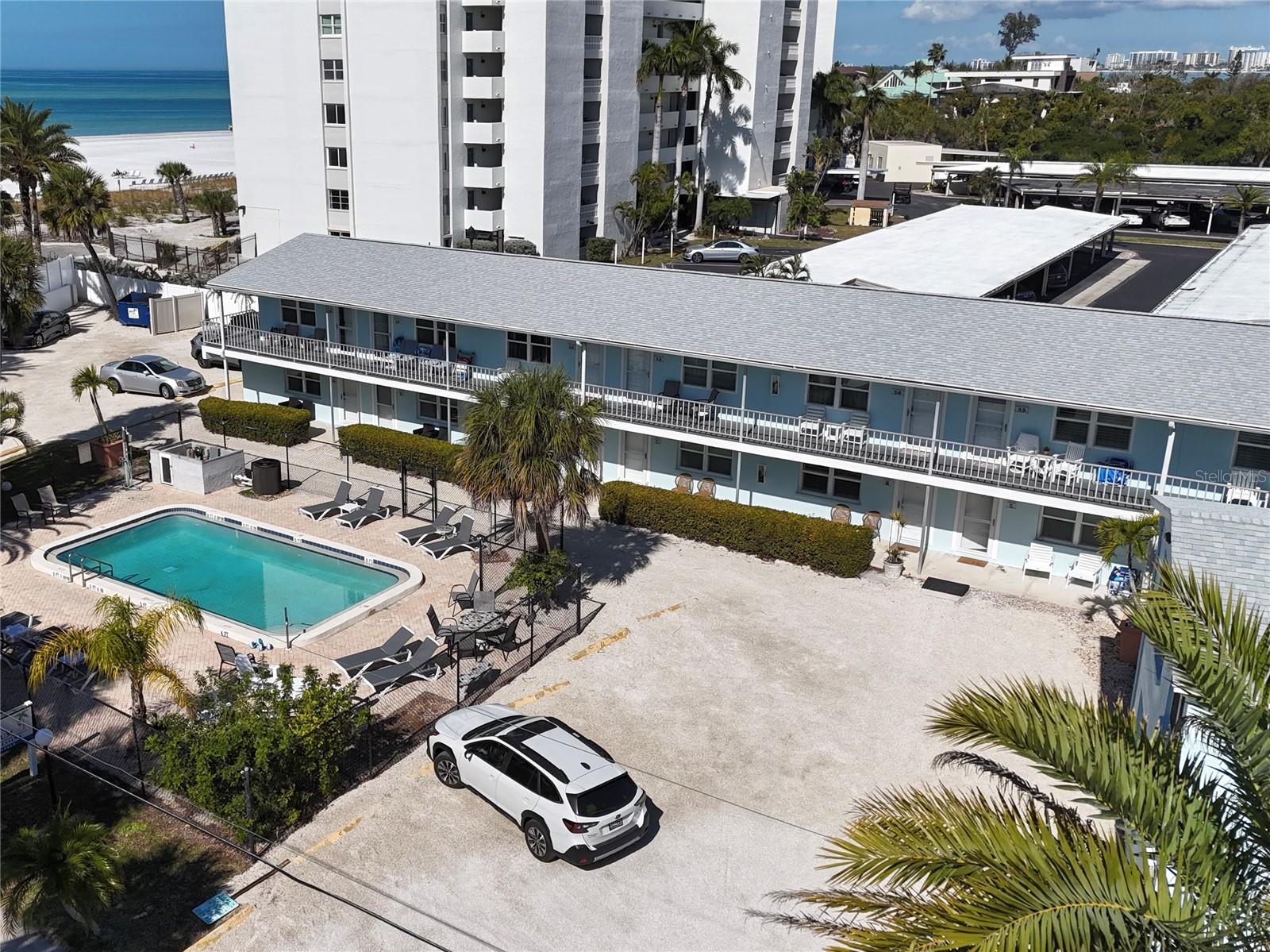 Image 33 of 79 For 73 Avenida Messina  6