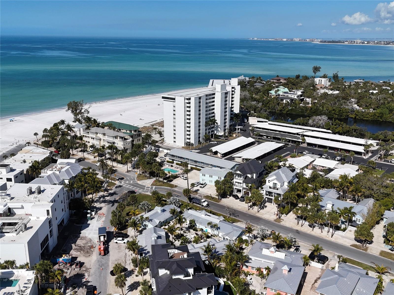 Image 40 of 79 For 73 Avenida Messina  6