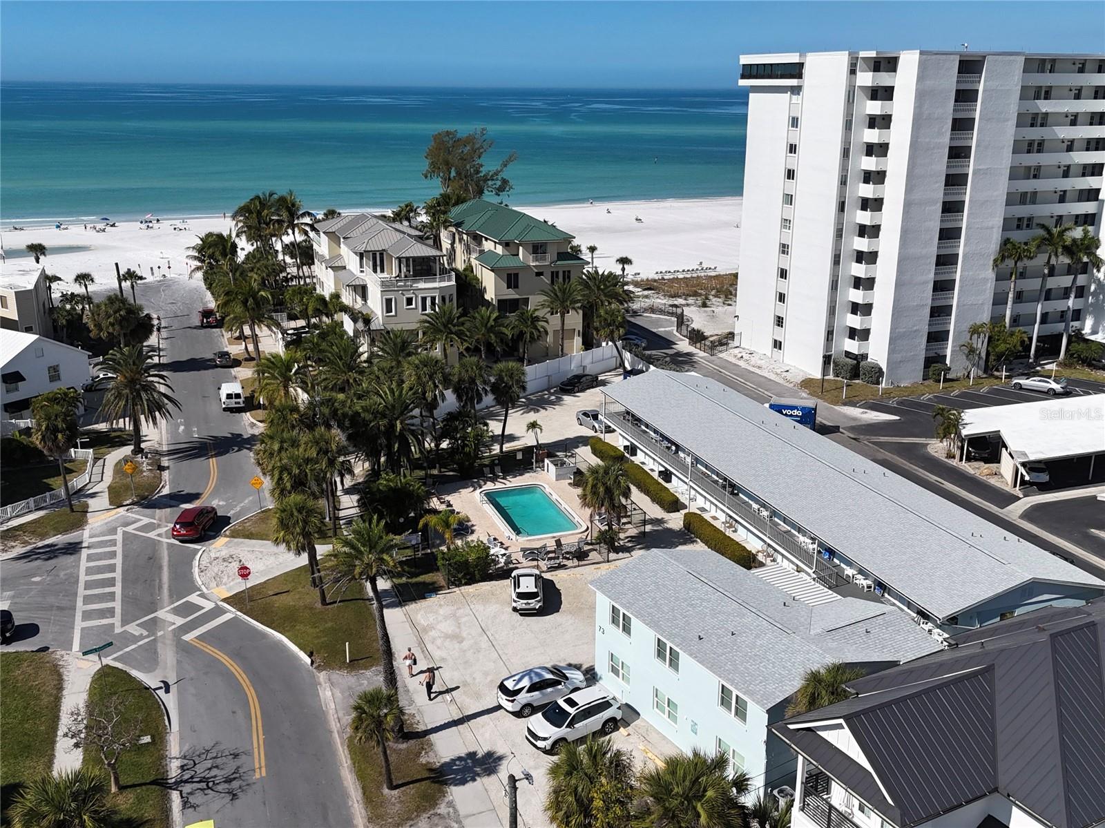 Image 42 of 79 For 73 Avenida Messina  6