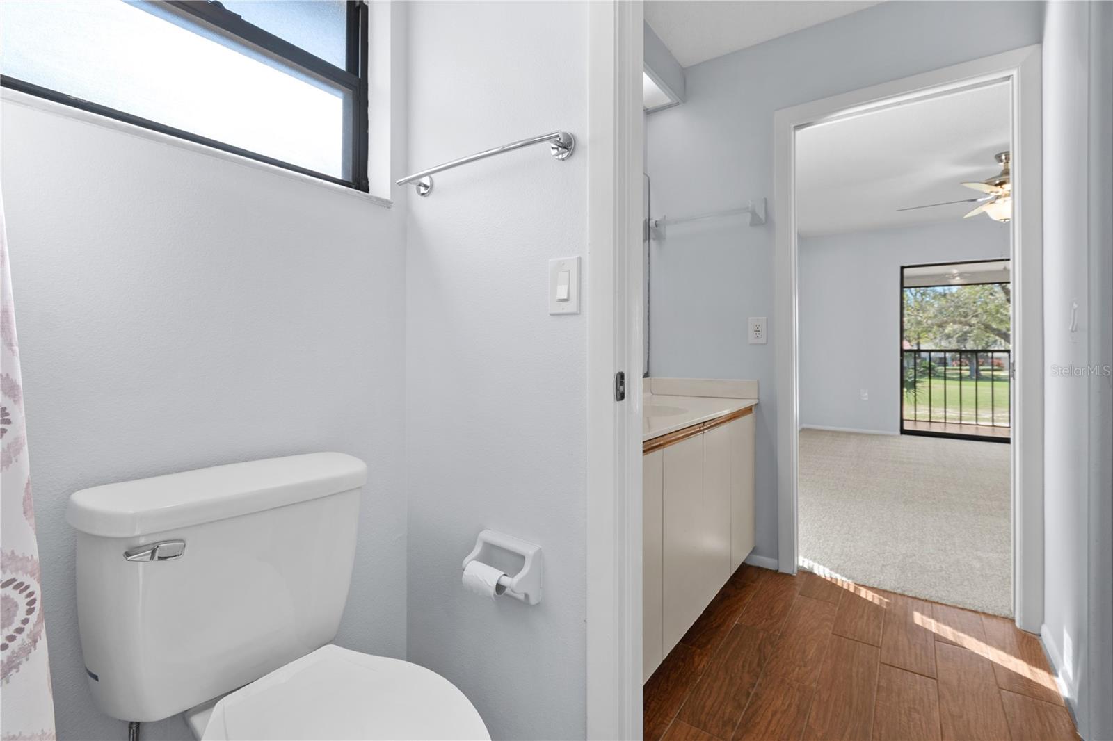 Image 25 of 66 For 6110 Country Club Way 204