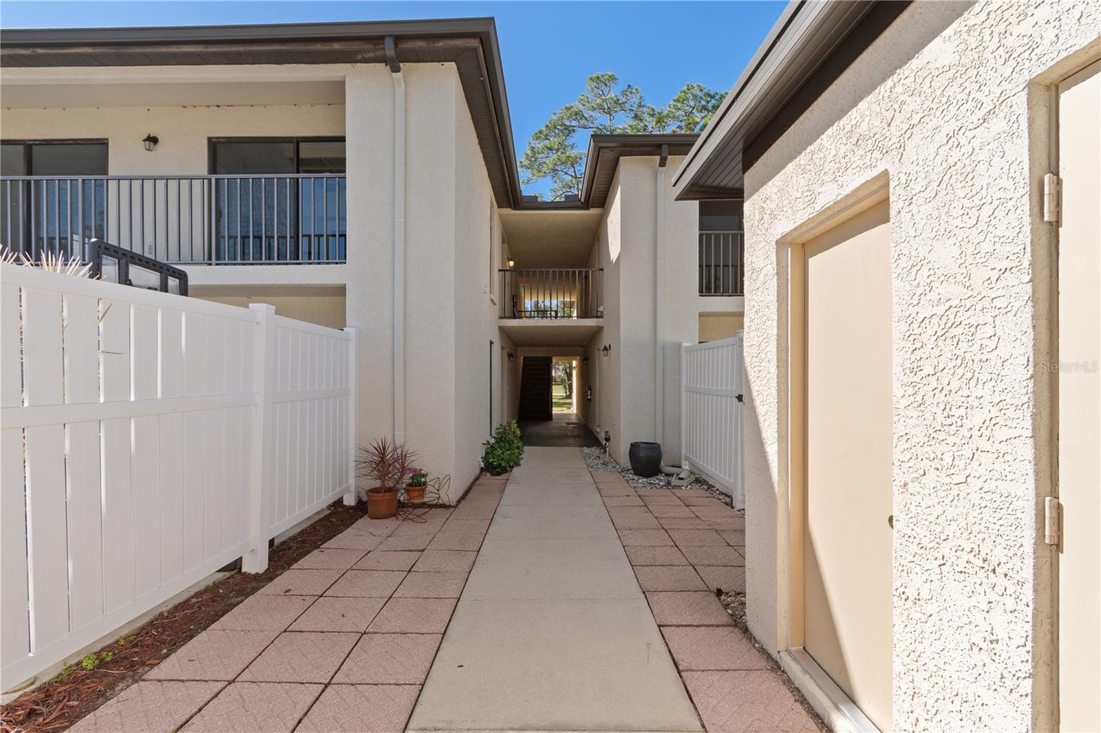 Image 8 of 66 For 6110 Country Club Way 204