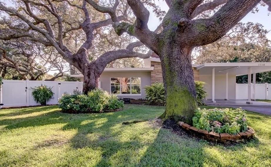 Details for 1320 Augusta Lane S, ST PETERSBURG, FL 33707