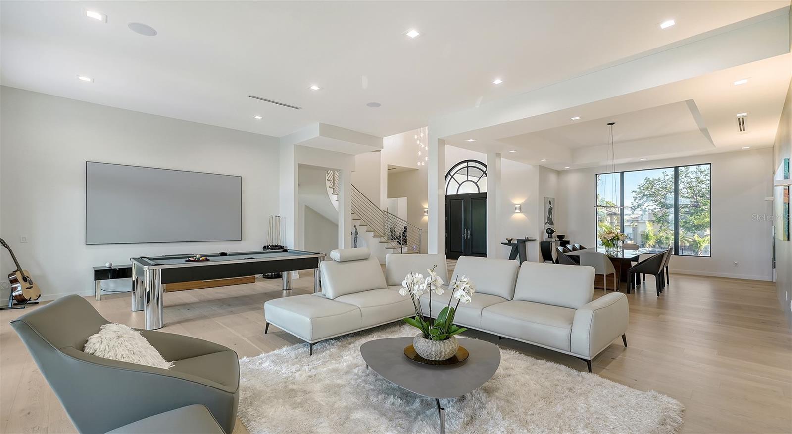 Image 12 of 84 For 1540 Hillview Drive