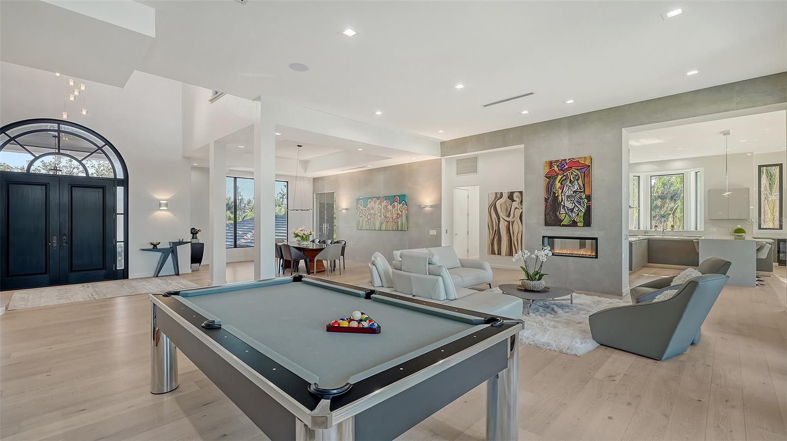 Image 13 of 84 For 1540 Hillview Drive