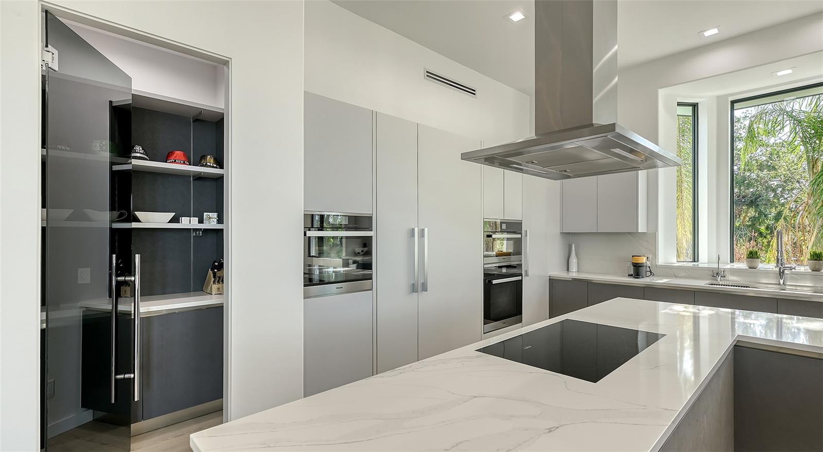 Image 22 of 84 For 1540 Hillview Drive