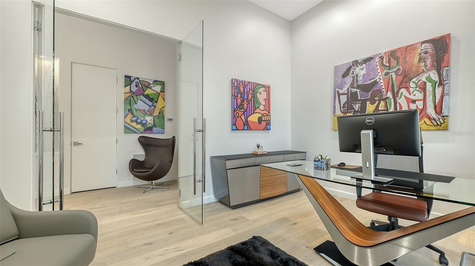 Image 32 of 84 For 1540 Hillview Drive