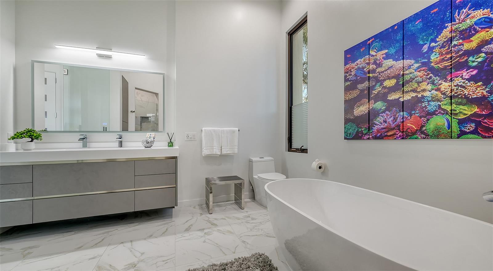 Image 37 of 84 For 1540 Hillview Drive