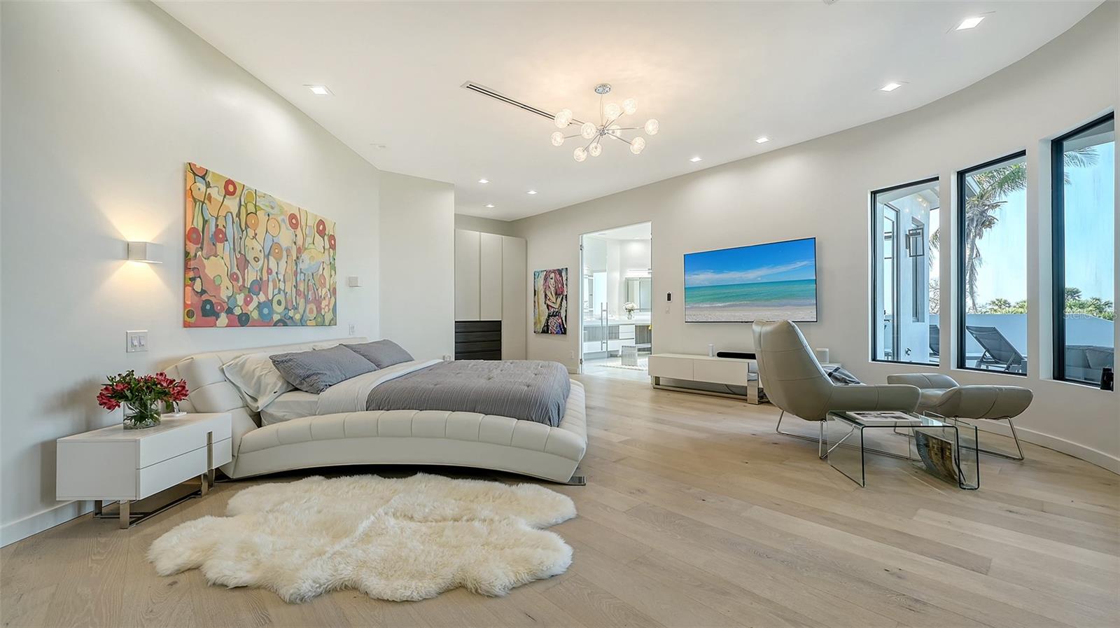 Image 42 of 84 For 1540 Hillview Drive