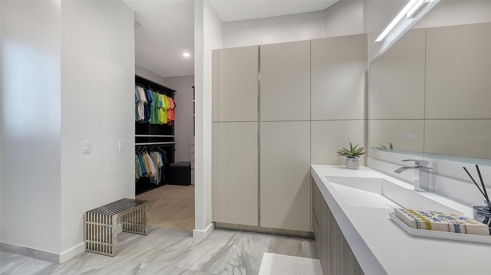 Image 51 of 84 For 1540 Hillview Drive