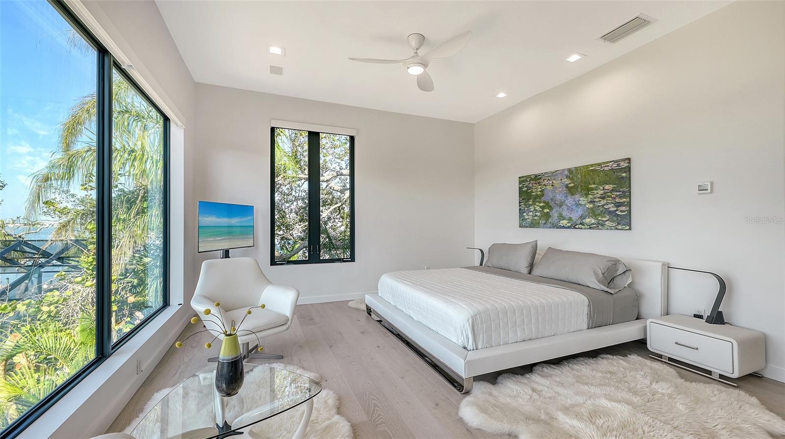 Image 65 of 84 For 1540 Hillview Drive