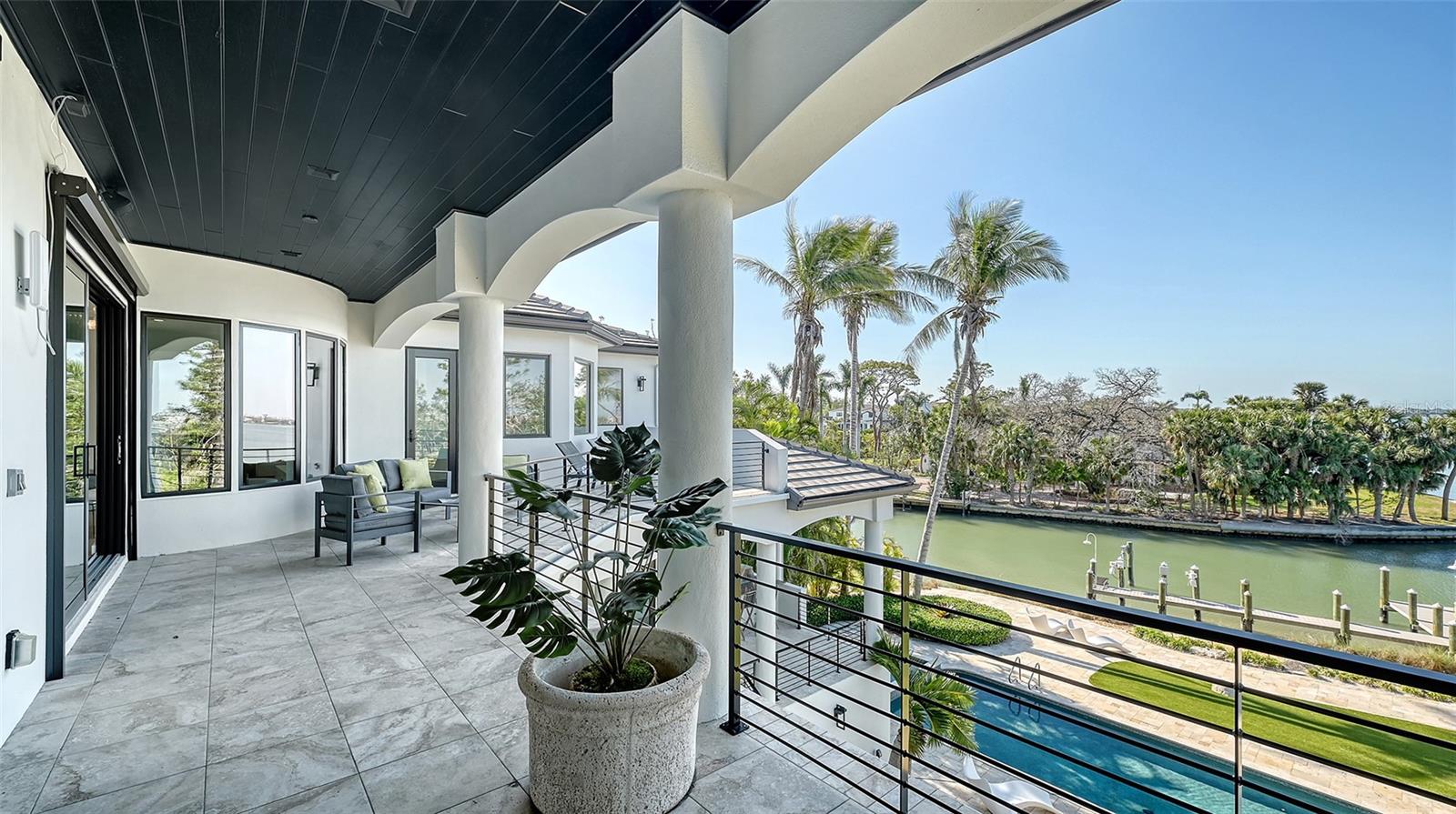 Image 69 of 84 For 1540 Hillview Drive