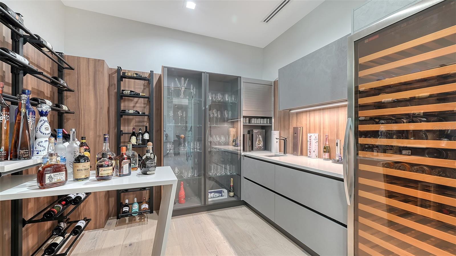 Image 9 of 84 For 1540 Hillview Drive