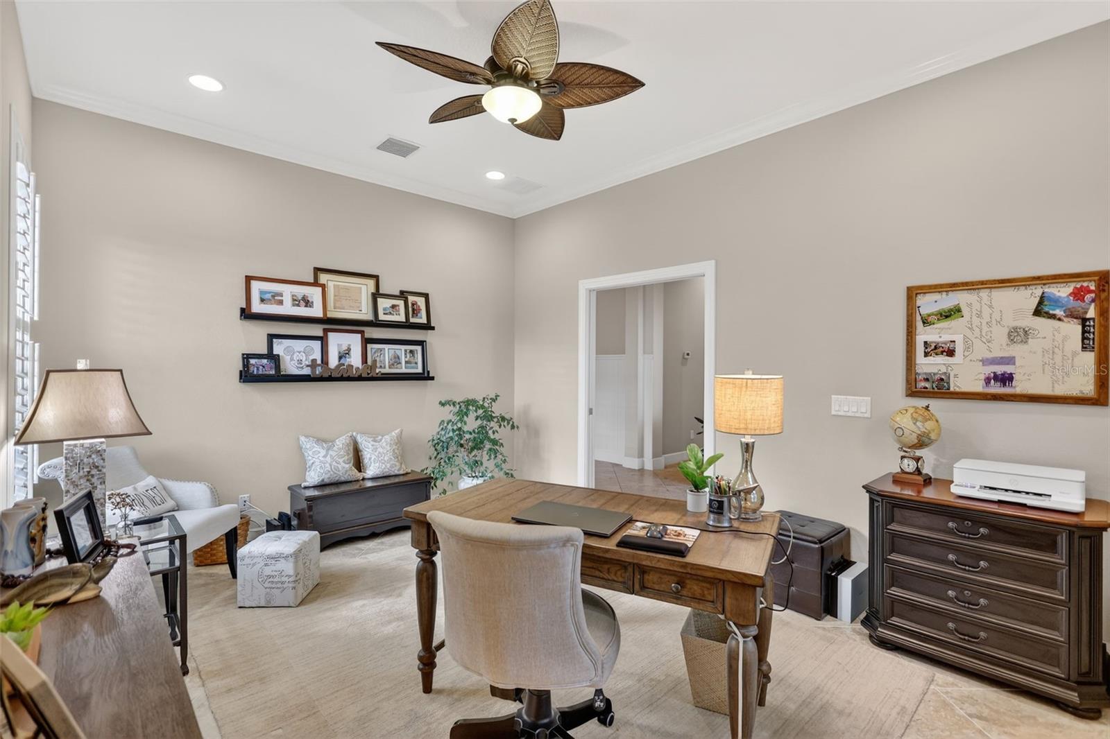 Image 21 of 77 For 12750 Del Corso Loop