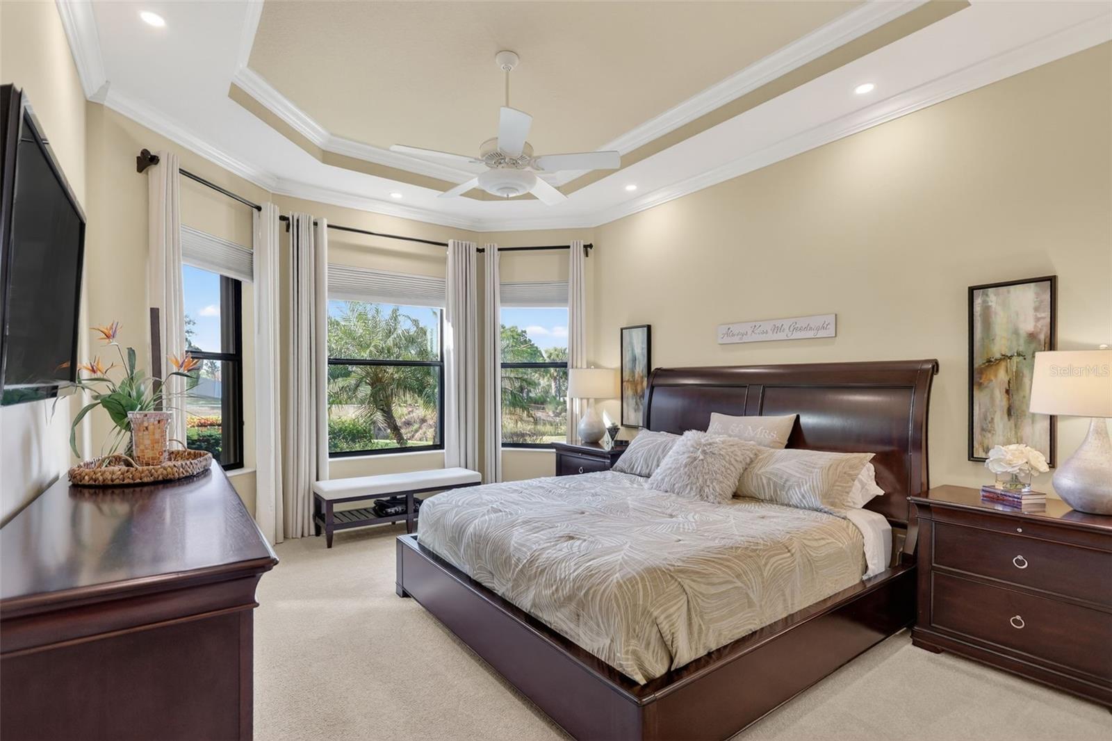 Image 23 of 77 For 12750 Del Corso Loop