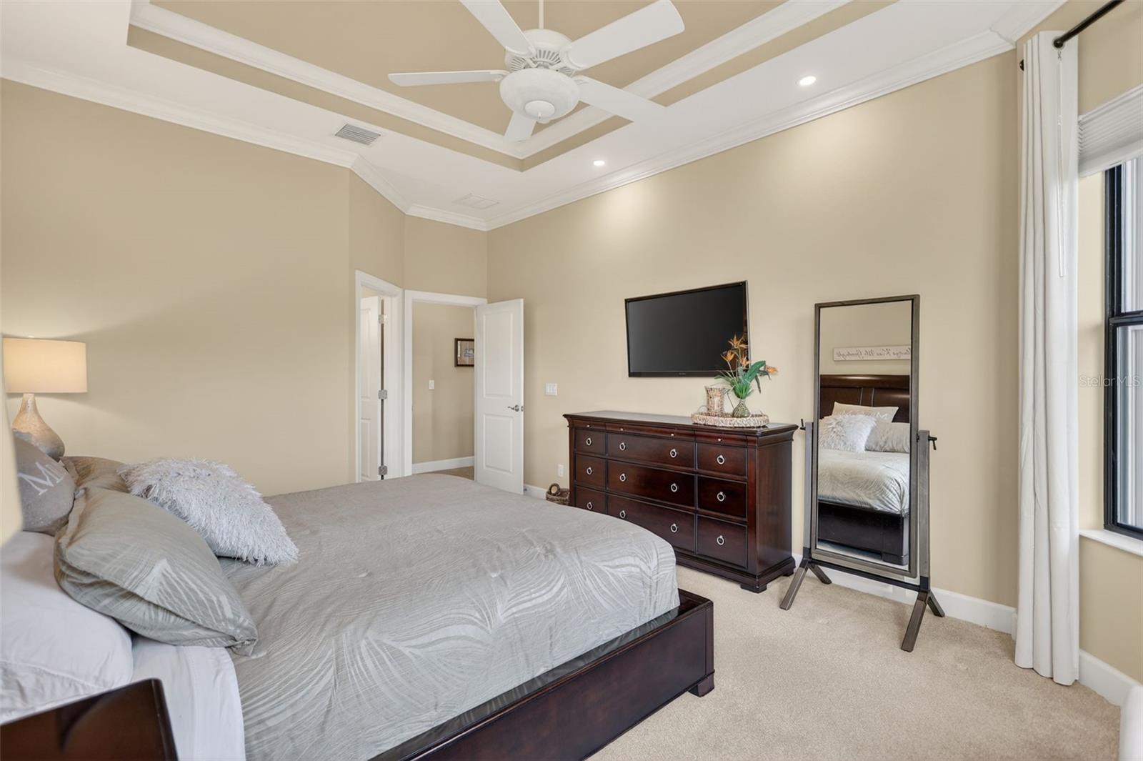 Image 25 of 77 For 12750 Del Corso Loop