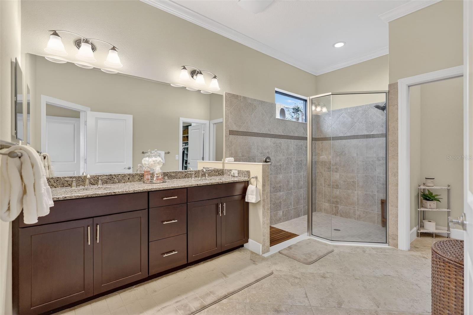 Image 26 of 77 For 12750 Del Corso Loop