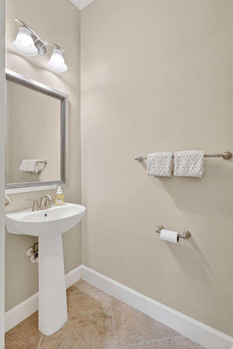 Image 33 of 77 For 12750 Del Corso Loop