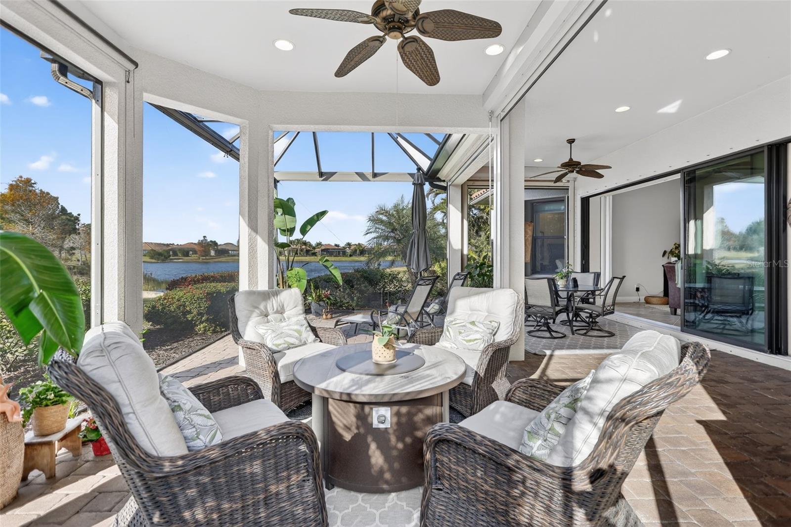 Image 36 of 77 For 12750 Del Corso Loop