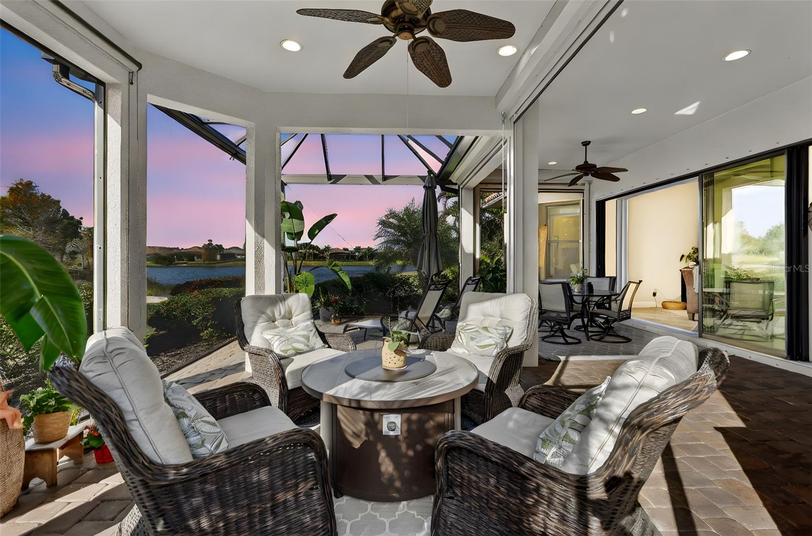 Image 38 of 77 For 12750 Del Corso Loop