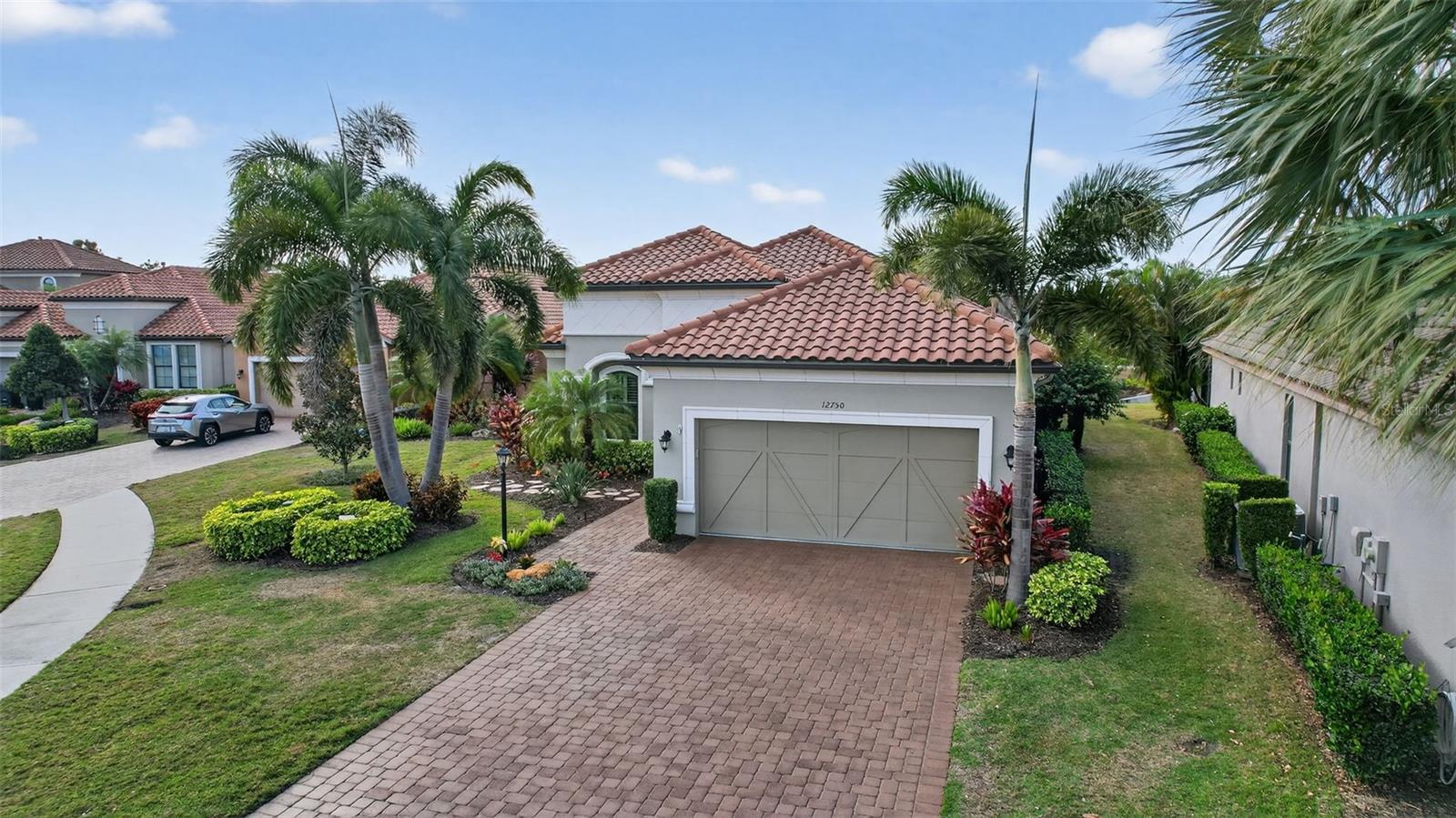 Image 48 of 77 For 12750 Del Corso Loop