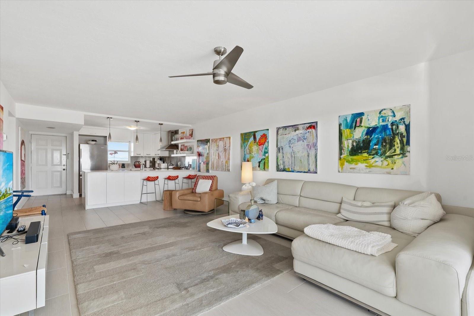 Image 10 of 66 For 9393 Midnight Pass Road 606