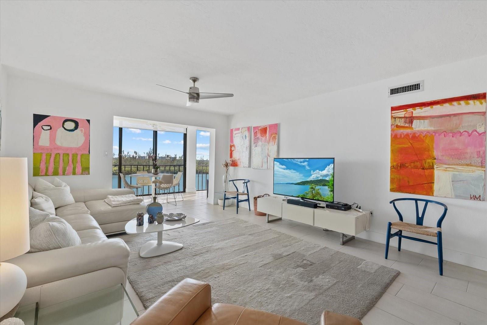 Image 11 of 66 For 9393 Midnight Pass Road 606